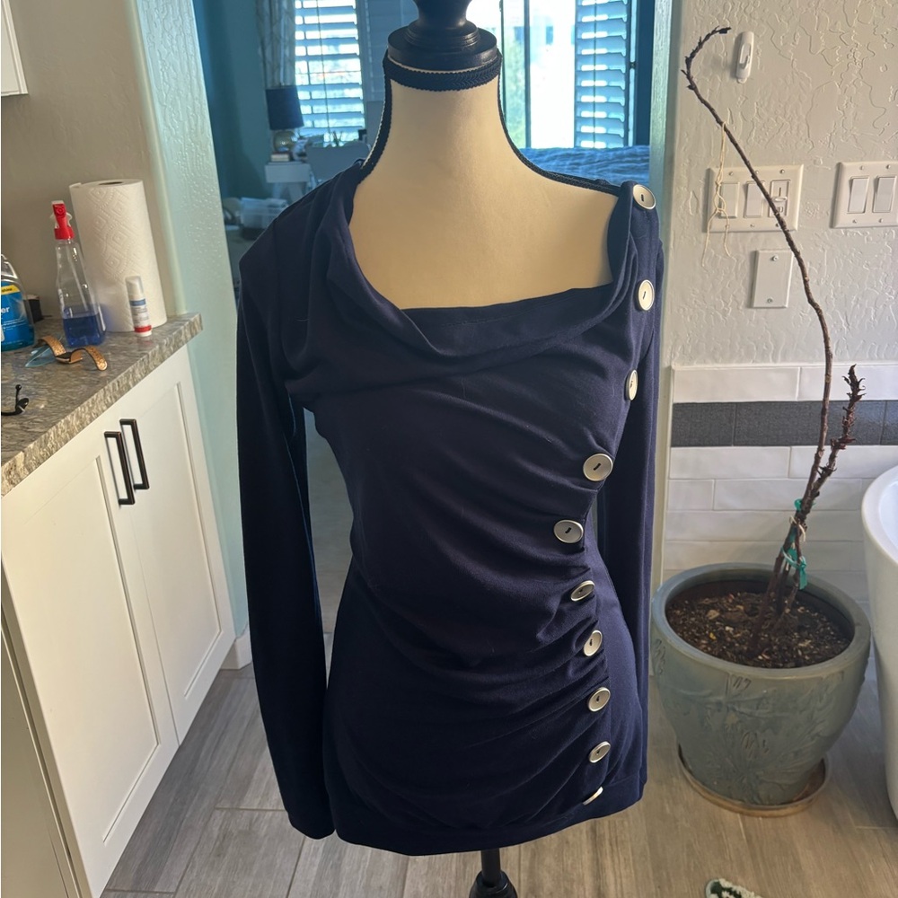 PattyBoutik Navy Button-Accent Long Sleeve Top